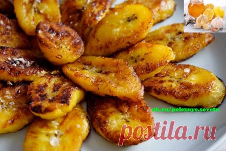 Жареные бананы с хрустящей корочкой: устоять перед этой вкуснятиной нереально!
Чтобы ни говорили доктора о вреде жареной пищи, всё-таки она вкусна. А если это еще и сладости, чтобы устоять точно потребуется сила воли. «Так Просто!» предлагает пожарить бананы. Любимые плоды в новой интерпретации!