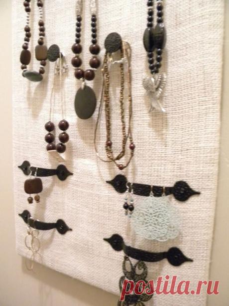 Органайзер для украшений из дверных ручек