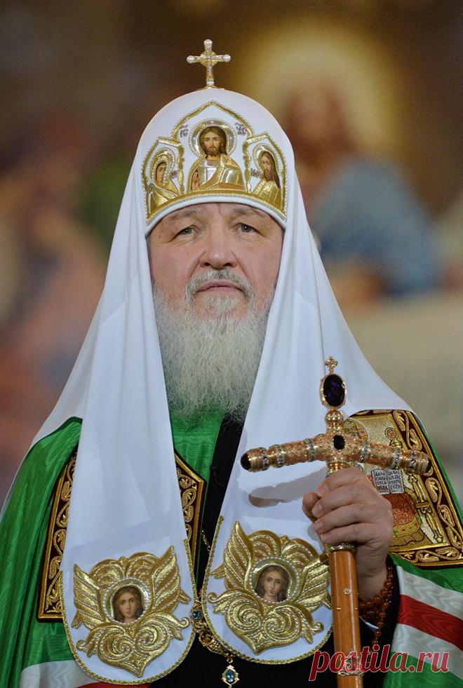 Только Бог - судья Церкви, но не корреспонденты, не репортеры и не блогеры. (Патриарх Кирилл)