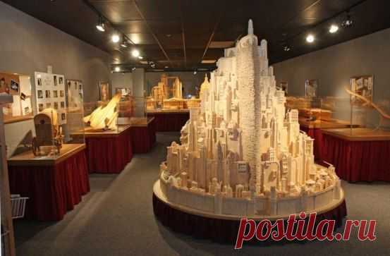 Минас Тирит созданный из 420 000 спичек.