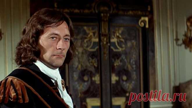 Жан Рошфор (Jean Rochefort)
- 29 апреля, 1930 • 9 октября 2017