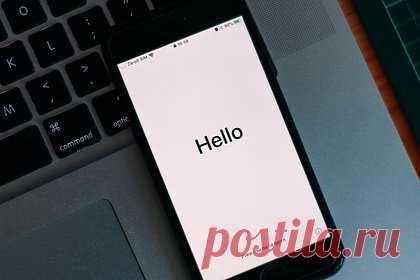 iOS 16 оказалась доступна для жителей России. Состоялся официальный релиз новой операционной системы для iPhone iOS 16. Пользователям в России также начали поступать на смартфоны оповещения с предложением обновить ОС. Apple представила iOS 16 в начале июля. ОС получила новый экран блокировки, обновленные настройки конфиденциальности, переработанные уведомления.
