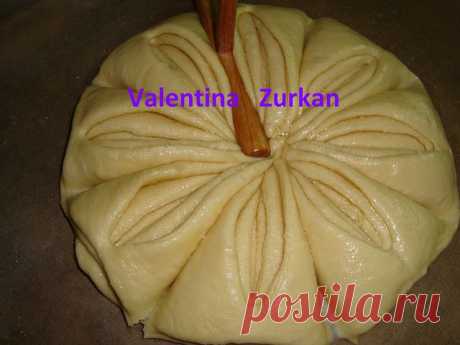 Как слепить красивые булочки.Очень интересная техника.
