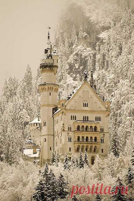 neuschwanstein castle, germany | beautiful places