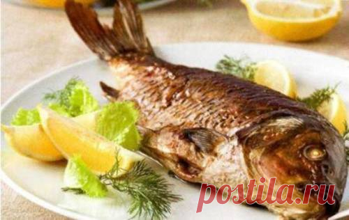 Запеченный карп (постная кухня) / Простые рецепты