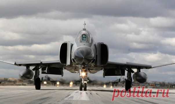 F-4 Phantom 2 ВВС Турции / Физика невозможного!