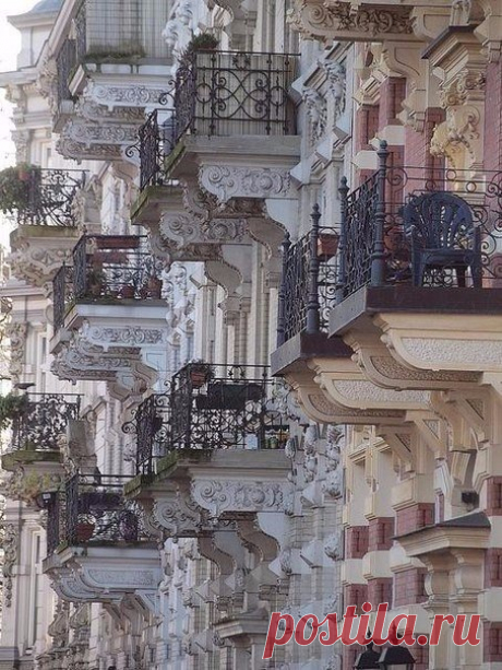 Балконы Парижа, Франция