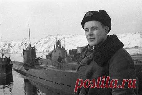 Подлодка под парусом | Борис Седых | Яндекс Дзен