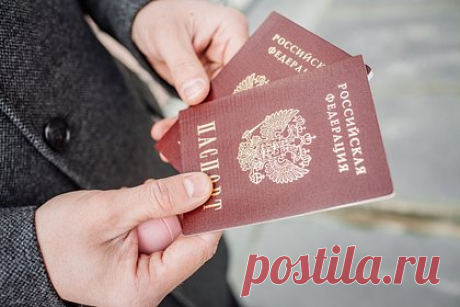 В Петербурге зарегистрировали первый иск на решение МВД о лишении гражданства. Проживающий в Санкт-Петербурге уроженец Армении потребовал вернуть ему российское гражданство, которого он лишился по решению МВД из-за судимости. Это первый подобный иск, зарегистрированный в Петербурге. В качестве ответчика по заявлению Арсена Киракосяна выступает управление МВД России по Кировскому району города.