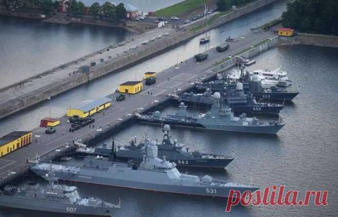 Деньги на флот были. Их даже потратили В ходе диалогов, касающихся того, насколько продуманной была кораблестроительная политика ВМФ России, неизбежно встаёт вопрос денег. Кто бы ни был оппонентом, не желающим признавать провального характ...