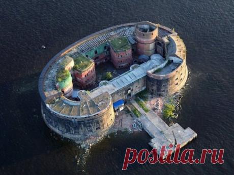 Кронштадтская крепость. Россия.