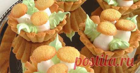 Пирожное "Корзиночки"    Предлагаю Вашему вниманию вкусные пирожные "Корзиночки", вкус которых знаком нам ещё с детства.   Тесто:  100 г мягкого сливочного масла ...