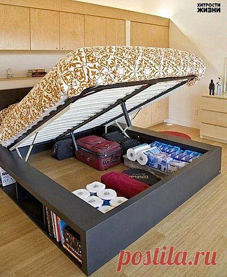 Компактное и удобное хранение вещей |

Места никогда не бывает слишком много. Особенно если речь идет о комнатах скромного метража. Главный секрет прост: любой предмет мебели в маленькой комнате может одновременно выполнять две функции. Одна – его основная, а вторая – хранение вещей.