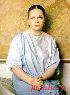 Наталья Гундарева. Творческая биография