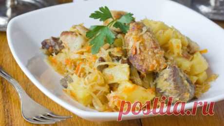 Мясо с квашеной капустой и картофелем – особый аромат и вкус