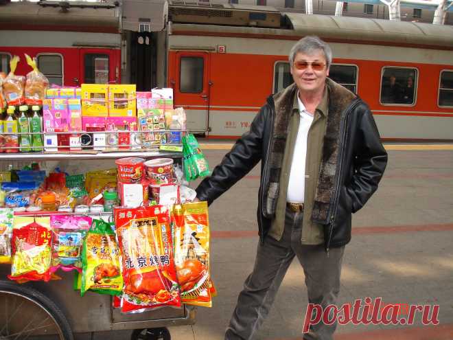 КОЕ ЧТО УДАЛОСЬ ДАЖЕ ПРОДАТЬ. У МЕНЯ С КОМЕНТАРИЯМИ НА РУССКОМ БРАЛИ НАРАСХВАТ. ПОЭТОМУ НАСТОЯЩИЙ ПРОДАВЕЦ ТОЛЬКО ВЫИГРАЛ!