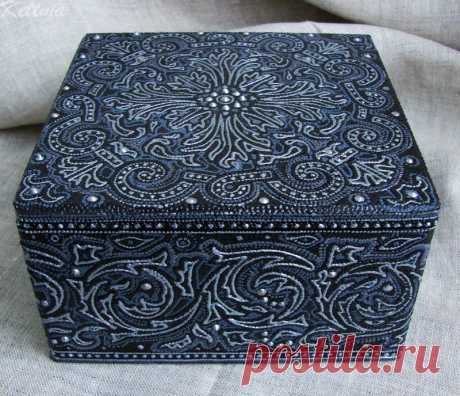 Точечная роспись и трафареты