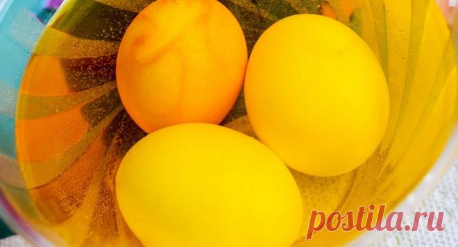 Виды пасхальных яиц и их рецепты: что такое крашенка, крапанка и драпанка? - Православный журнал «Фома» За тысячелетия люди придумали столько способов украшения, раскраски пасхальных яиц, что сам процесс их создания стал почти искусством, отдельным, особым действом, которое и семьи вокруг праздничной подготовки объединяет, и творческие навыки развивает, и помогает христианам настроить мысли на предстоящий великий Праздник.