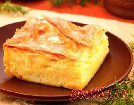 Ачма (турецкая сырная слойка)