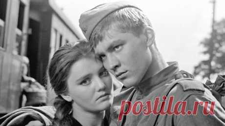 35 лучших фильмов по версии журнала «Советский экран» 35 лучших фильмов по версии журнала «Советский экран»Собственный рейтинг фильмов в СССР начали составлять только в 1958 году, когда в журнале «Советский экран» впервые опубликовали название лучшего по...