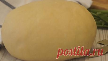 Заварное тесто для пельменей и вареников. Лепить из этого теста одно удовольствие!
Калнина Наталья
Кухня: Домашняя
Время приготовления: 20 мин.
Количество порций: 3
Сложность: Простой
Как приготовить
1. В миске смешиваем яйцо, соль, растительное масло, добавляем просеян…