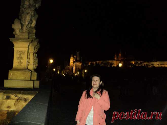 Прогулки по Праге на общественном транспорте и пешком без проф.экскурсий, но с рассказами, показами, фотосессией и ответами на все вопросы - 20 евро/час с чел. либо 100 евро/день за компанию от 2 человек: встреча и проводы к Вам в отель, квитанция об оплате перед выездом на прогулку.