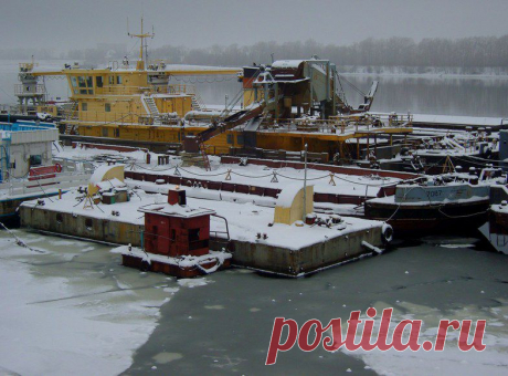 Internavigational during winter sucks ships