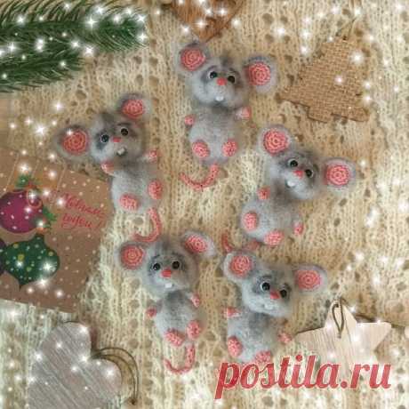 Вязаная брошка мышка схема крючком | Hi Amigurumi