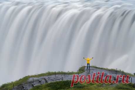 Подводим итоги фотоконкурса «Живая вода», на который вы прислали 3005 работ! Жюри конкурса пришлось очень непросто: было немало блестящих по задумке и реализации фотографий, многие из которых мы с удовольствием показывали вам в наших соцсетях в марте-апреле. Итак, вот имена и работы победителей: 1-е место и камера GoPro Hero5 black уходит Александру Кукринову за фотографию «Сила воды», сделанную в Исландии. Анна Чижикова и Василий Яковлев поделили второе-третье место и получают фирменную…