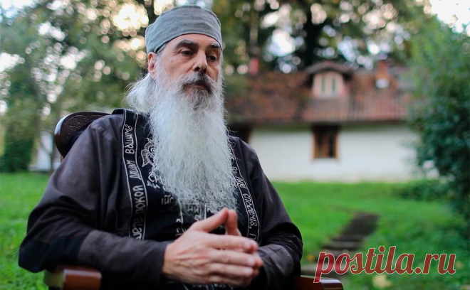 Схиигумен Гавриил призвал к миру после конфликта с Апти Аллаудиновым. Схиигумен Гавриил, отстраненный от должности после конфликта с командиром спецназа «Ахмат» Апти Алаудиновым, призвал к миру и попросил не подписывать в его защиту каких-либо петиций и не пытаться устроить бунт в церкви.