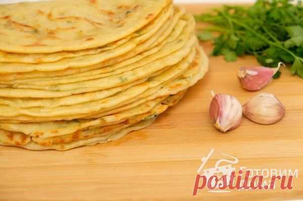Хычины с картошкой, сыром и зеленью – без дрожжей, быстро и без хлопот