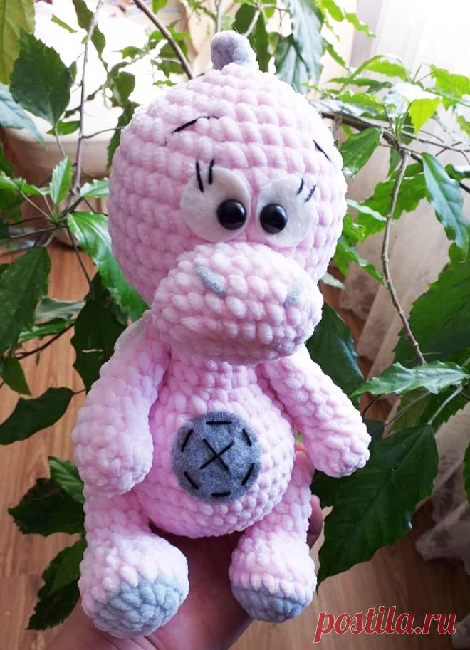 PDF Дино. FREE amigurumi crochet pattern. Бесплатный мастер-класс, схема описание для вязания амигуруми крючком. Игрушки своими руками! Динозавр, динозаврик, dinosaur, dinosaurio, dinossauro, dinosaure, dinosaurier, 恐竜, dinozaur, dinosaurus. #амигуруми #amigurumi #amigurumidoll #amigurumipattern #freepattern #freecrochetpatterns #crochetpattern #crochetdoll #crochettutorial #patternsforcrochet #вязание #вязаниекрючком #handmadedoll #рукоделие #ручнаяработа #pattern #tutorial #häkeln #amigurumis