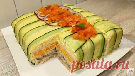 Красивый и яркий закусочный торт на праздничный стол Очень вкусный и красивый салат, который с успехом украсит ваш праздничный стол