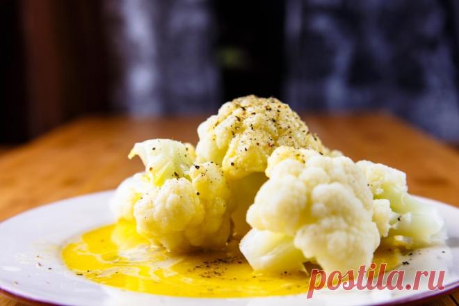 ЦВЕТНАЯ КАПУСТА С ГОЛЛАНДСКИМ СОУСОМ