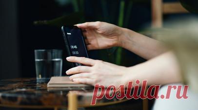 Сомнолог Мелёхин объяснил, почему люди просыпаются до звонка будильника. Психоаналитик, клинический психолог высшей квалификационной категории, когнитивно-поведенческий терапевт, сомнолог кандидат психологических наук, доцент Алексей Мелёхин рассказал, почему некоторые люди могут просыпаться до звонка будильника. Читать далее