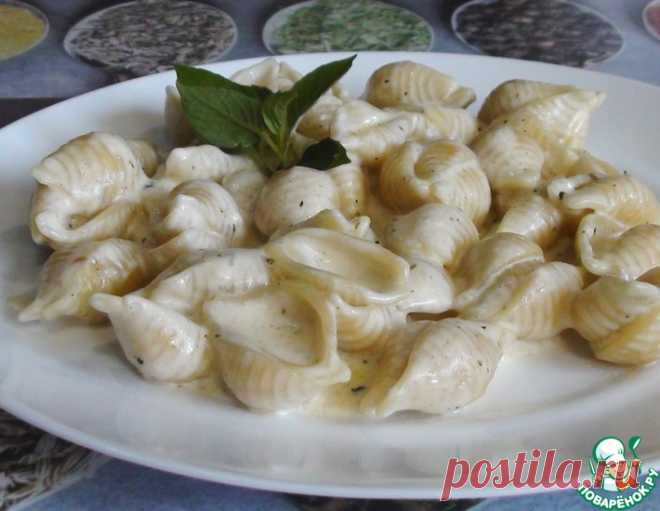 Макароны на сковороде в сливочном соусе – кулинарный рецепт