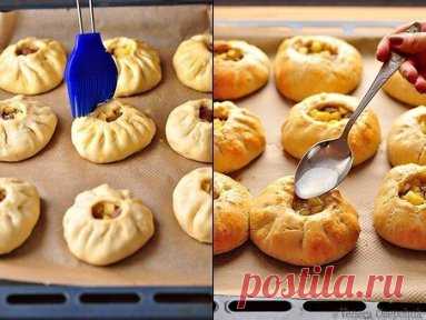 Вак балиш (маленькие пироги с мясом и картошкой)
Я сегодня со своими любимыми пирогами!))) Они у меня получаются очень вкусные, вот честно!)))
На мой взгляд, на пресном тесте намного вкуснее, вся наша семья любит вак-балиш именно такие.
