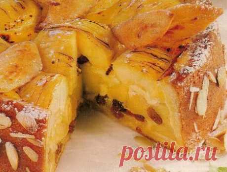 Пирог из тыквы с яблоками и изюмом