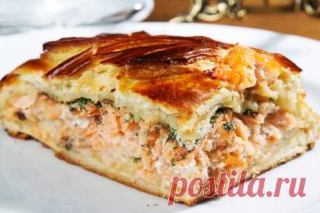 Рыбный пирог рецепт с фото пошагово как приготовить с рисом и яйцом Друзья, готовим рыбный пирог - рецепт с рисом и яйцом. В нашей семье очень любят пирожки с начинкой из яиц, риса и зеленого лука. Почему-то захотелось добавить рыбки и испечь большой пирог. Все получилось! Осталось рассказать вам, как приготовить рыбный пирог с рисом и яйцом...
