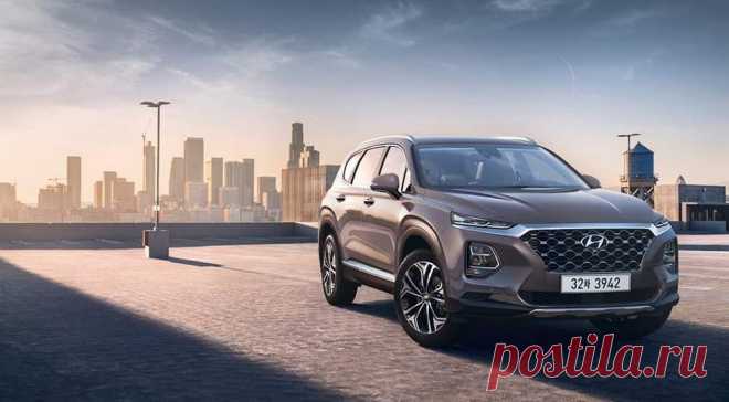 Hyundai Santa Fe 2019 будет доступен с бензиновым турбомотором 2.0 и турбодизелями 2.0 и 2.2, трансмиссия – восьмидиапазонный «автомат».