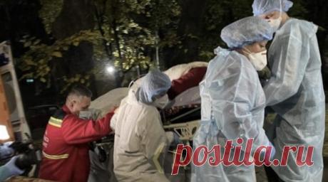 Лікарі перервали мовчання: ця “зaрaзa” яка зараз “кoсuть” людей почала маскуватися під звичайну застуду – Новини України Сьогодні