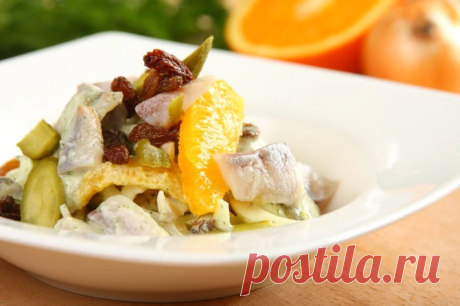 Еврейский салат - Европейская кухня - О Да Еда! Вкусно! О Да Еда! Вкусно! Еврейский салат , Еврейский салат, Еврейский салат с селедкой и апельсином, рецепт еврейского салата с сельдью