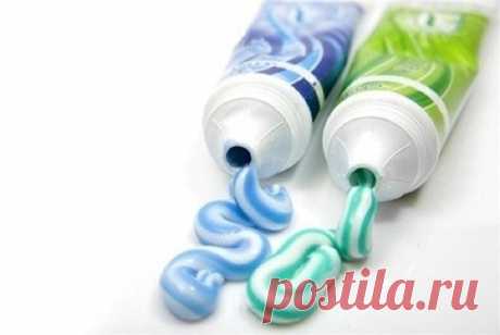 Необычное применение зубной пасты
1. Снимает раздражение от укусов насекомых, от порезов и волдырей.2. Смягчает боль от ожогов.3. Позволяет скрыть недостатки кожи. Ускоряет процесс заживления поврежденной кожи после удаления прыщей н…