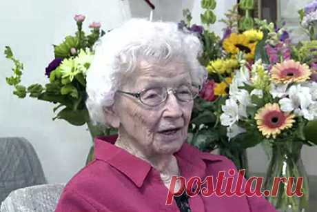 107-летняя женщина дала совет желающим прожить долго. Жительница американского города Линкольн, штат Небраска, отметившая 107-й день рождения, дала совет желающим прожить долго. Ванеста Грей родилась в 1914 году и выросла во времена Великой депрессии. Несмотря на трудности она утверждает, что наслаждалась каждым годом своей жизни.