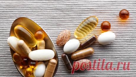 Россиян предупредили об опасности БАДов. В биологически активных добавках (БАД) могут содержаться синтетические фармацевтические препараты, чаще всего лекарства добавляют в БАДы для похудения и те добавки, которые помогают в работе сердца и сосудов. Об этом kp.ru рассказал врач ...