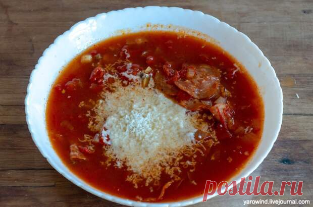 Суп-пицца - Наш уютный дом - Медиаплатформа МирТесен Обычно все едят пиццу выпечку, как перекус, и даже как основное блюдо. Но пиццу можно есть и в виде супа, сейчас расскажу как готовить:).1. Нам потребуются типичный пиццевые составляющие:- 2 стандартные 400-граммовые банки томатов в собственном соку- 0,5 - 3 ноября - 43433854551 - Медиаплатформа МирТесен