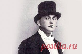 Александр Николаевич Вертинский - выдающийся русский и советский эстрадный артист, киноактёр, композитор, поэт и певец, кумир эстрады первой половины XX века. 
10 фактов из жизни Александра Вертинского 
В пять лет Александр Вертинский стал круглым сиротой. После смерти родителей Александр и его старшая сестра Надежда порознь воспитывались у родственников. Учился Вертинский плохо, был исключён из второго класса Императорской первой Александрийской гимназии. Его попытались п...