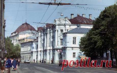 Улица Чернышевского (Покровка).
1983-1985гг.