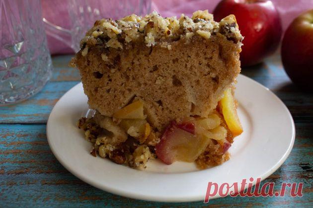 Влажный яблочный пирог с ореховой шапочкой | Кухонный Сумбур Пульс Mail.ru