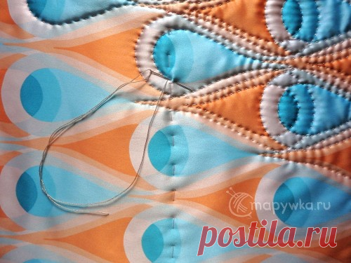 Ручная стежка по рисунку на ткани (атлас)